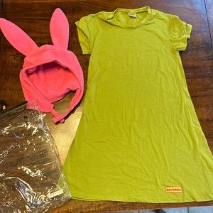 Bob’s Burgers Louise Costume women’s size small, worn once! Dress and hat.